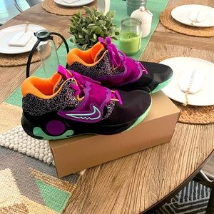 Nike KD Trey 5 X Basketball Shoes